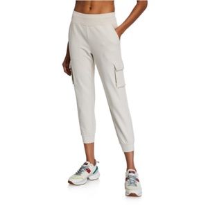 ALO Yoga 7/8 High-Waisted Cargo Sweatpants